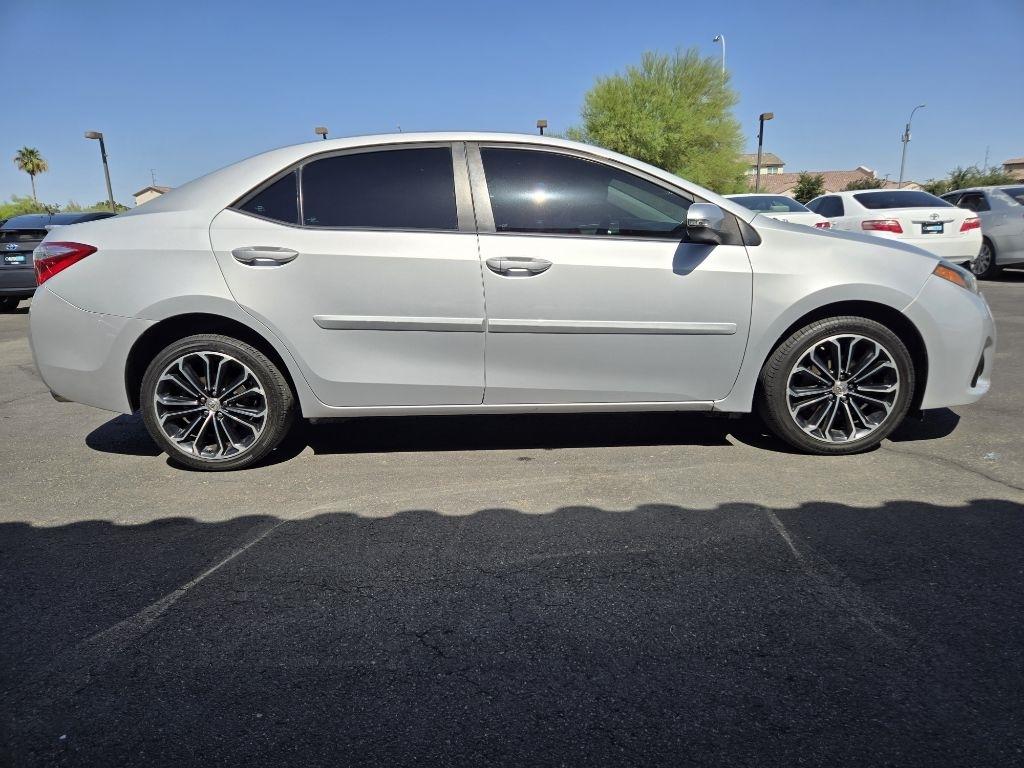 Toyota Corolla  2014