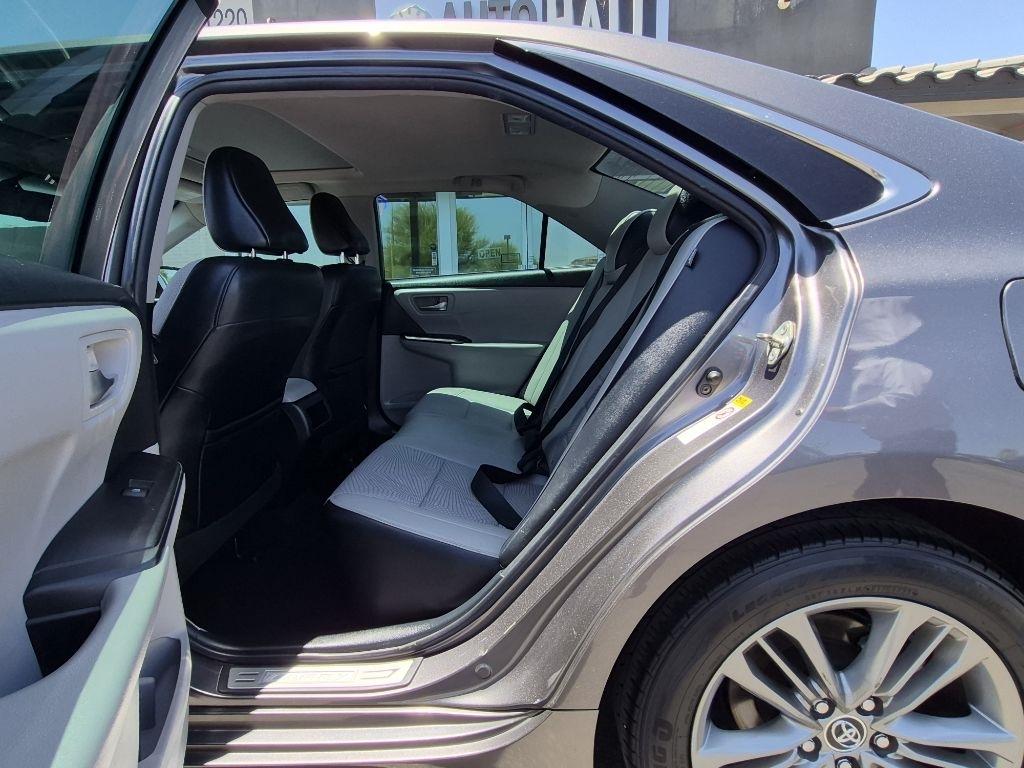 Toyota Camry  2016
