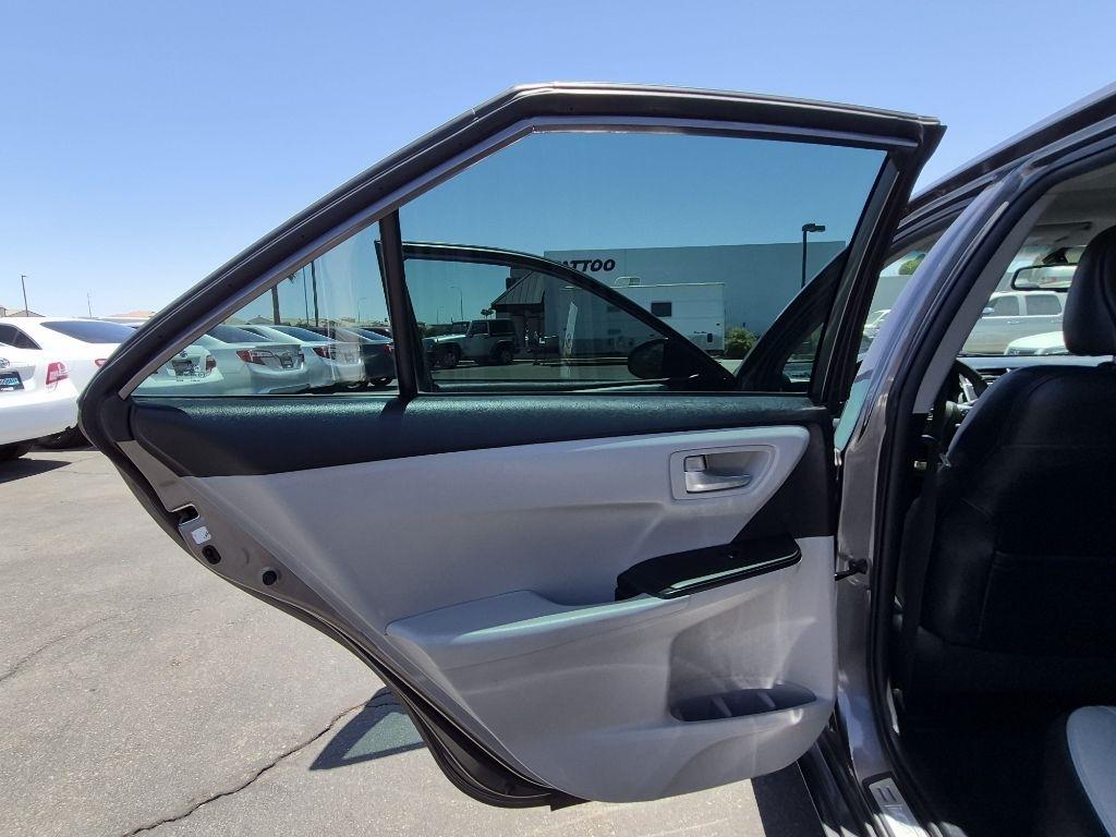 Toyota Camry  2016
