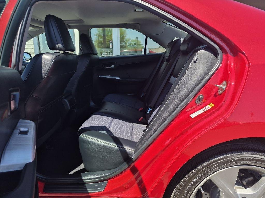 Toyota Camry  2012