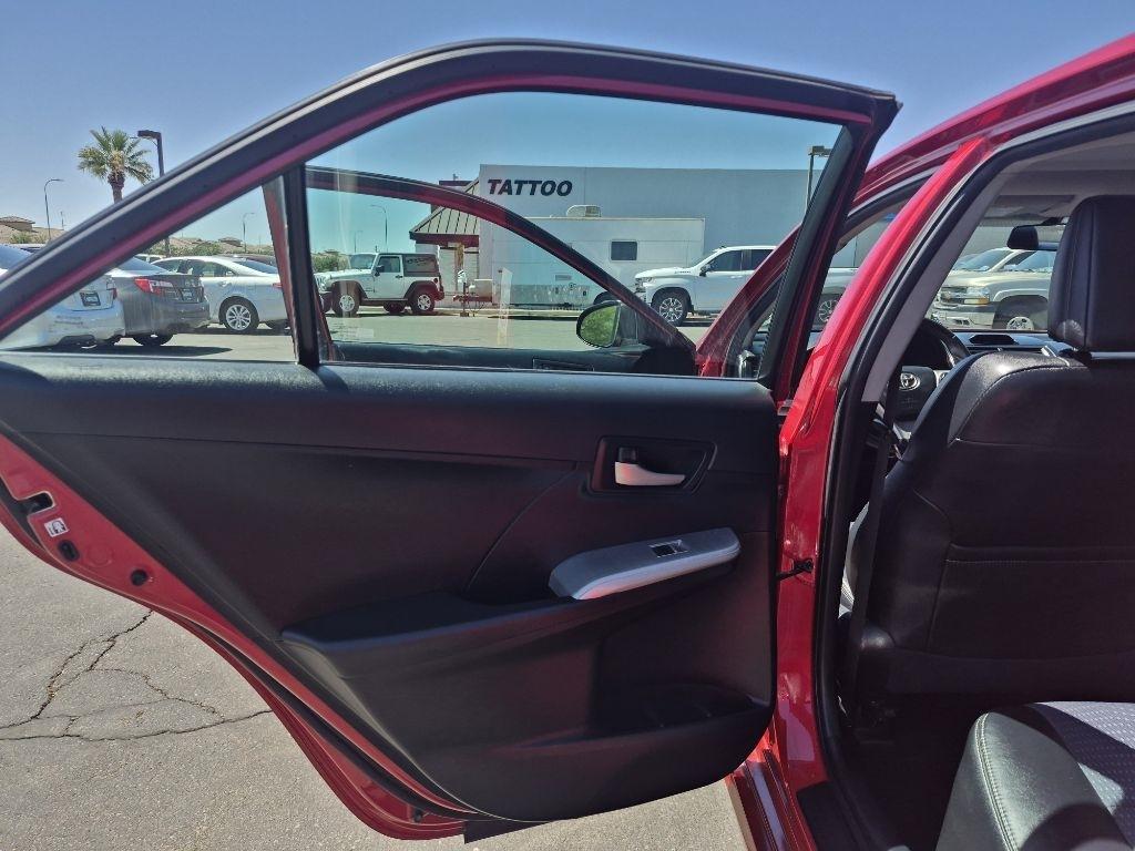 Toyota Camry  2012