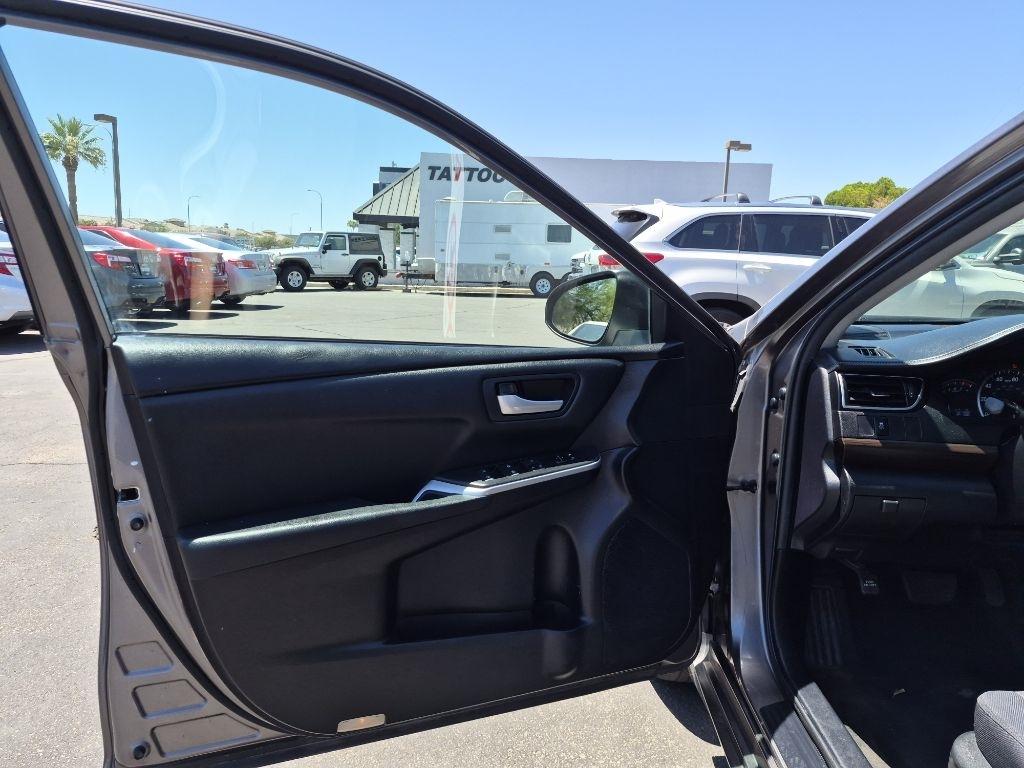 Toyota Camry  2015