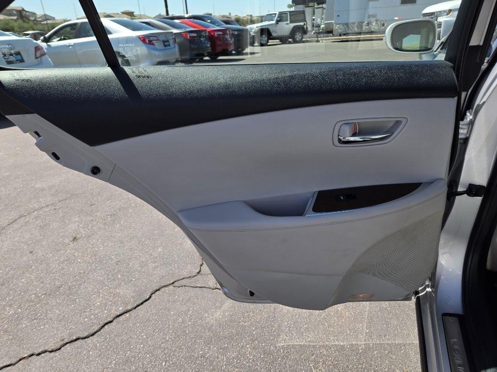 Lexus ES 350  2011