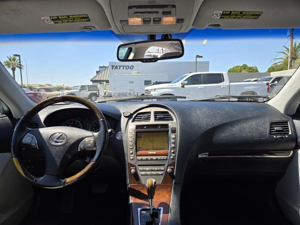 Lexus ES 350  2011