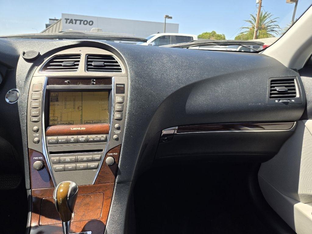 Lexus ES 350  2011