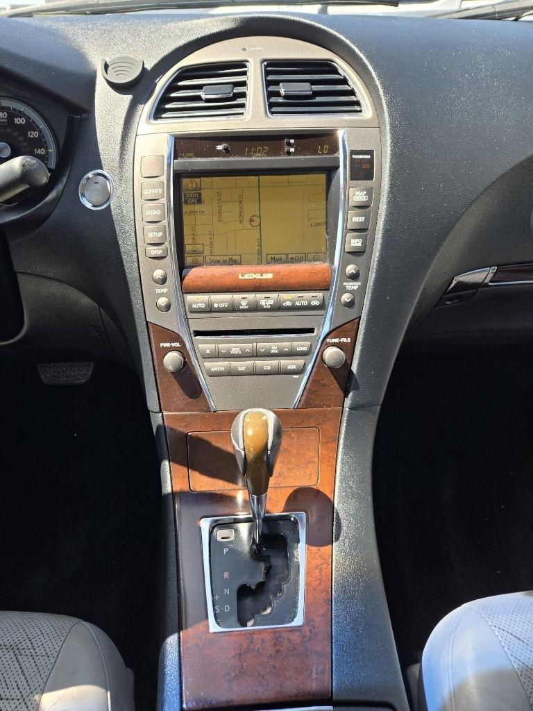 Lexus ES 350  2011