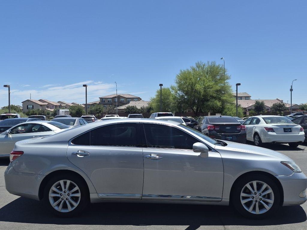 Lexus ES 350  2011