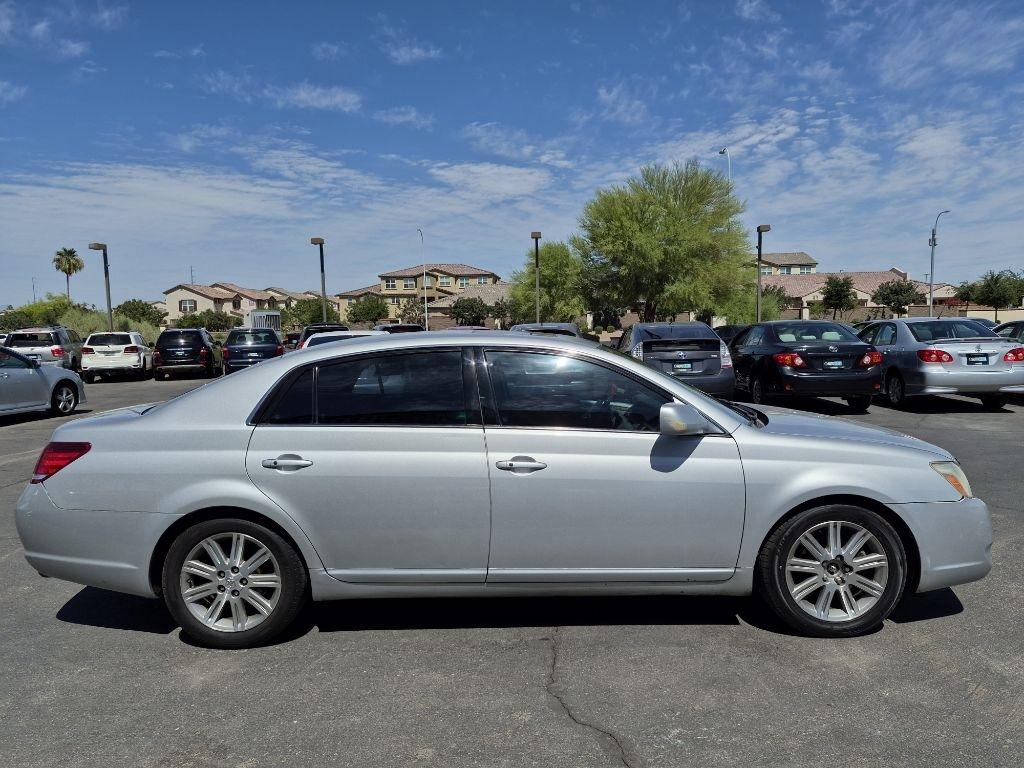 Toyota Avalon  2006