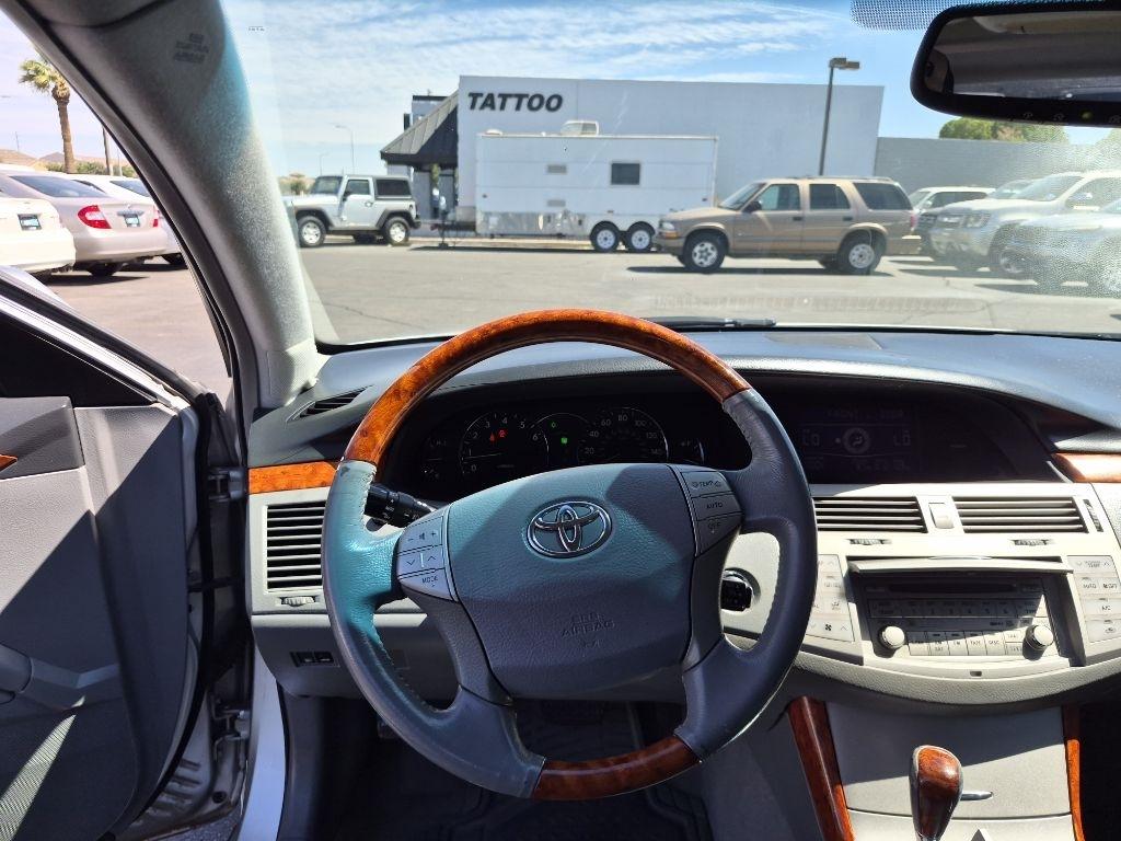 Toyota Avalon  2006