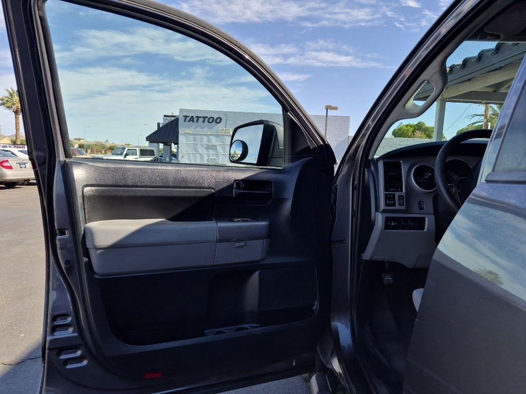 Toyota Tundra  2012