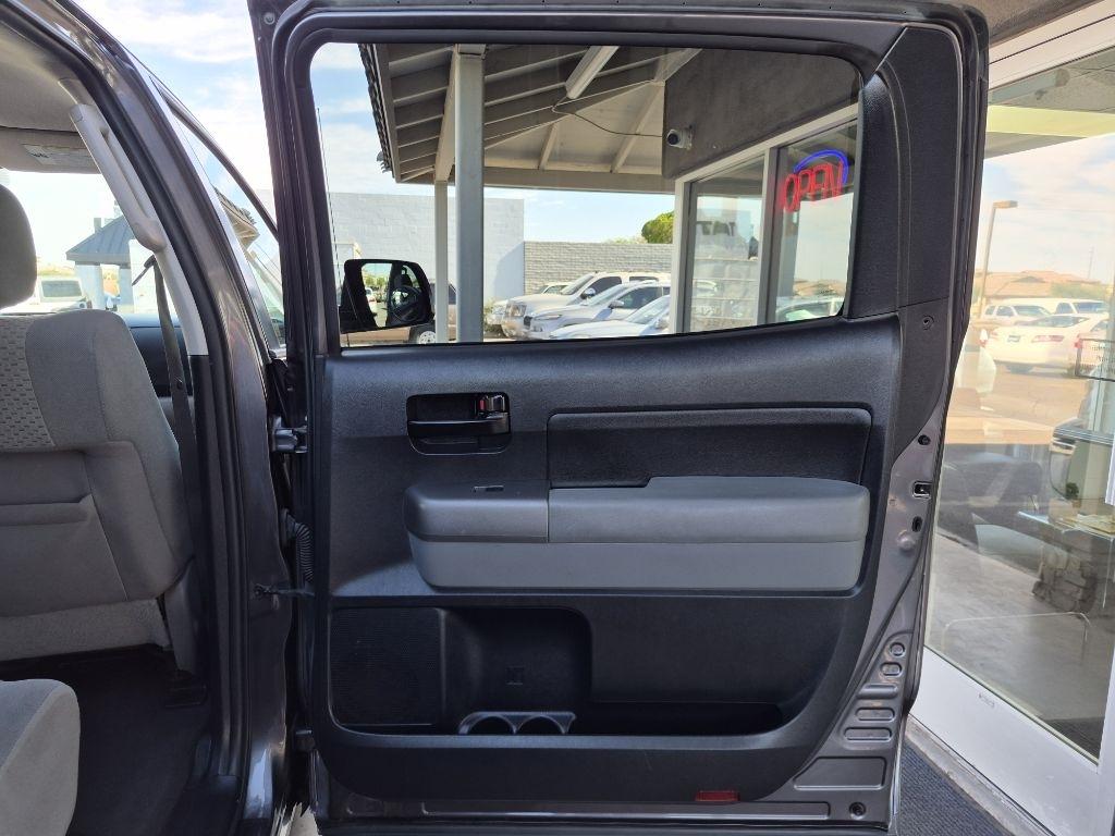 Toyota Tundra  2012