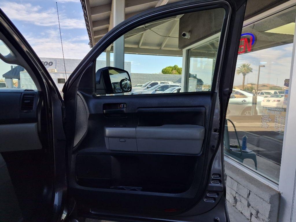 Toyota Tundra  2012