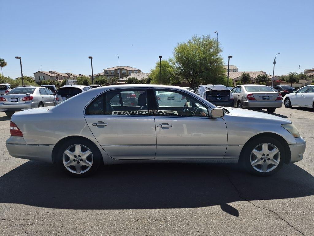 Lexus LS 430  2004