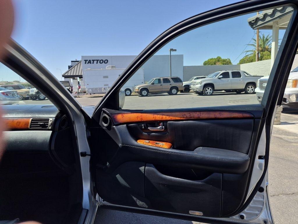Lexus LS 430  2004