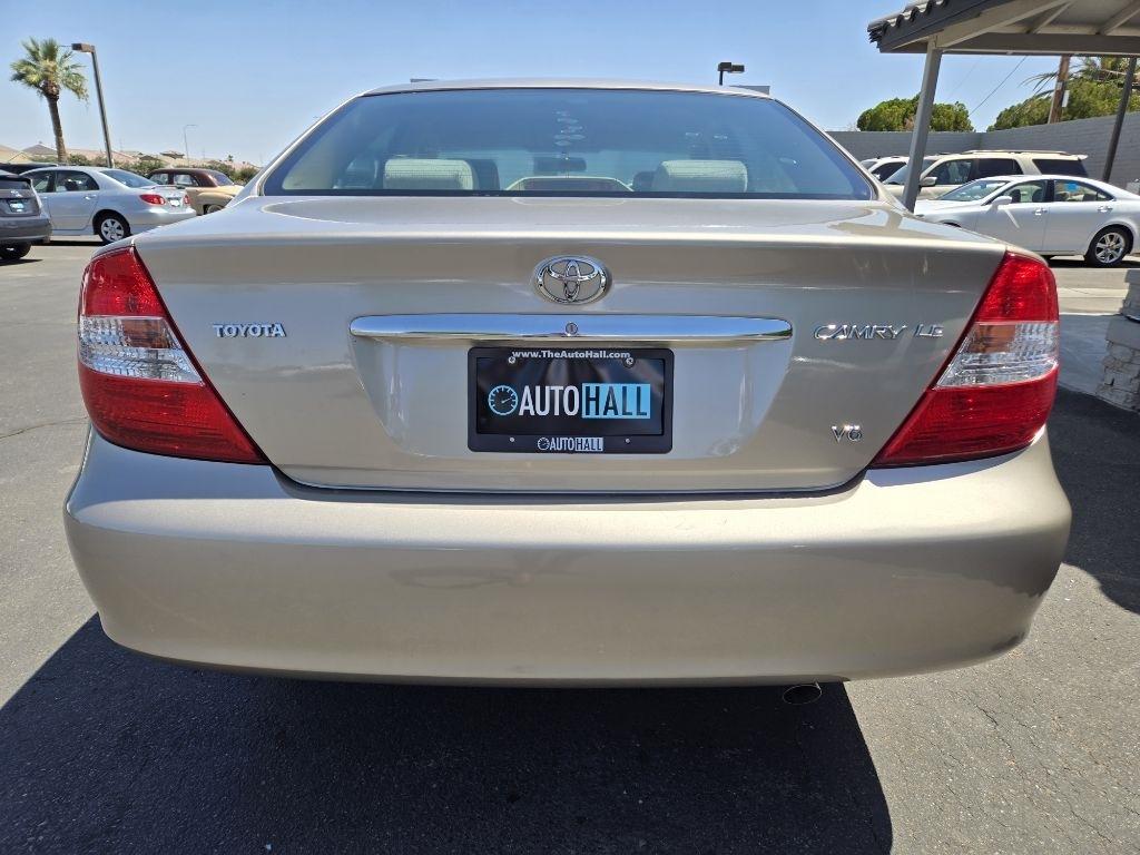 Toyota Camry  2004