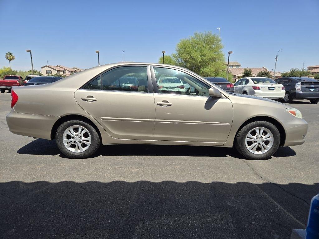 Toyota Camry  2004