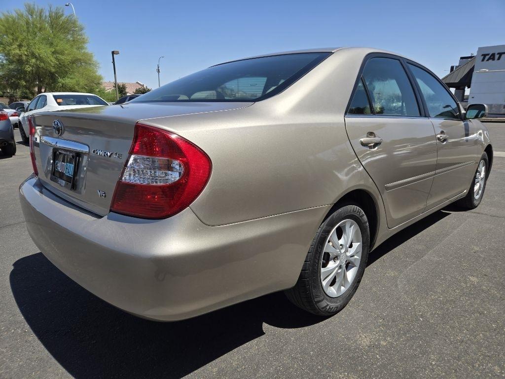 Toyota Camry  2004