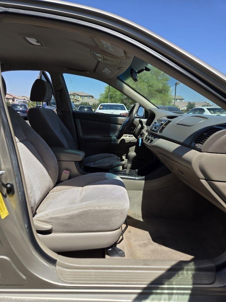 Toyota Camry  2004