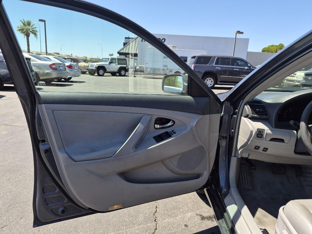 Toyota Camry Hybrid  2009