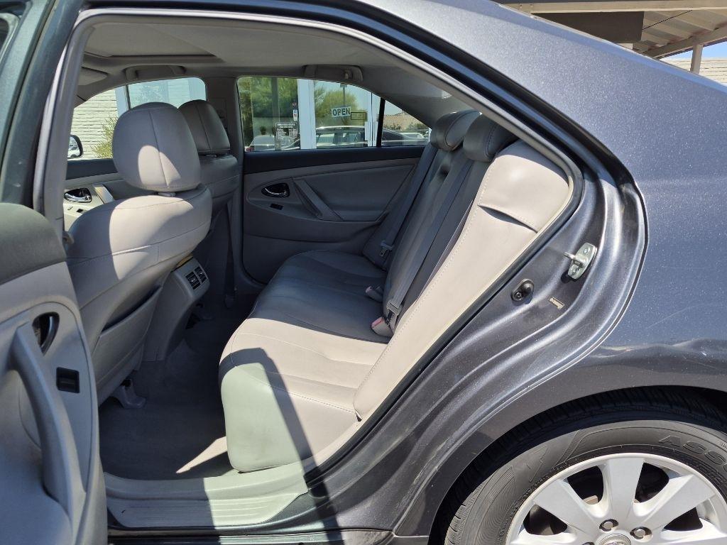 Toyota Camry Hybrid  2009