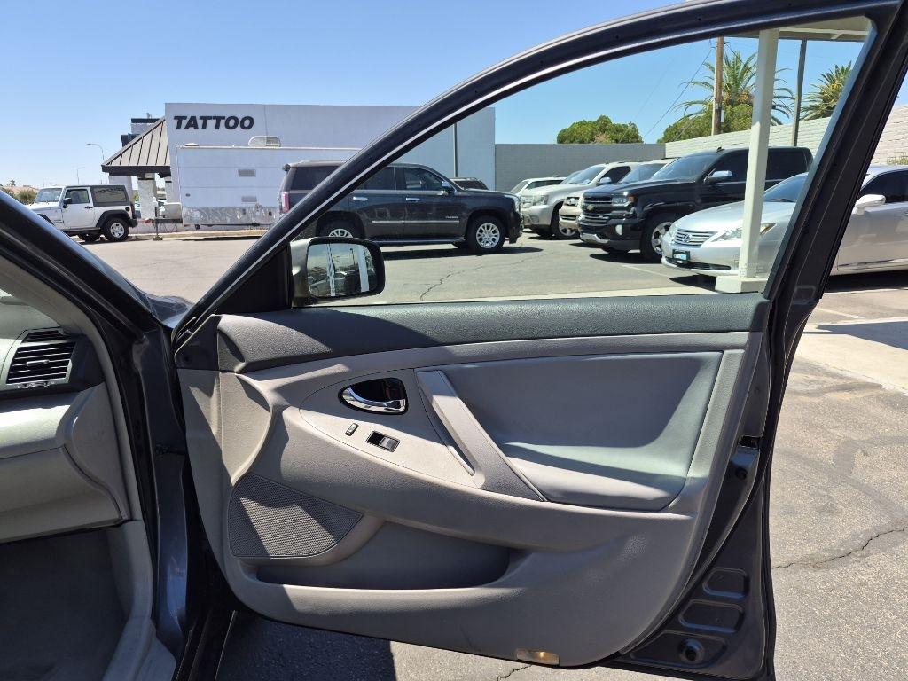 Toyota Camry Hybrid  2009