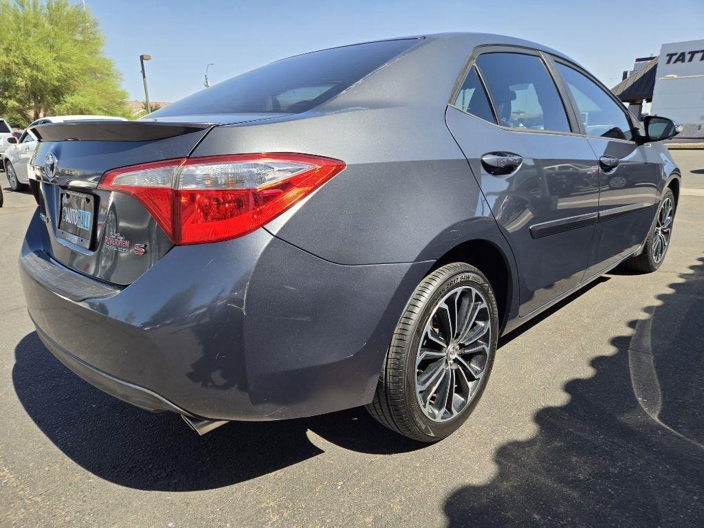 Toyota Corolla  2015