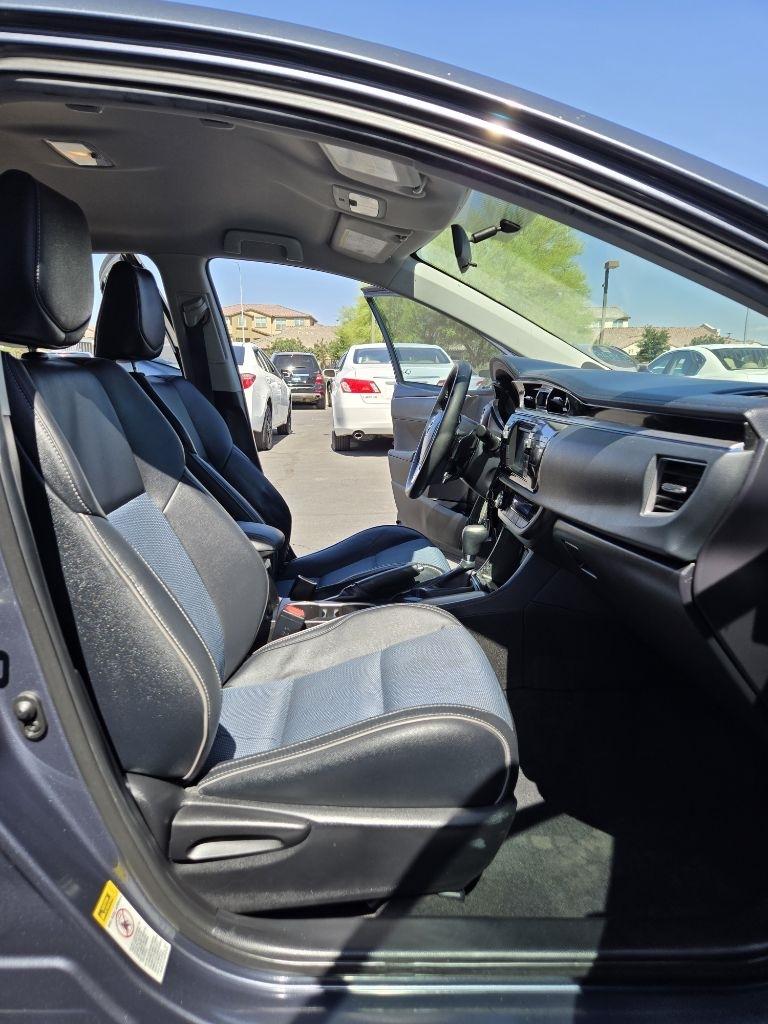 Toyota Corolla  2015