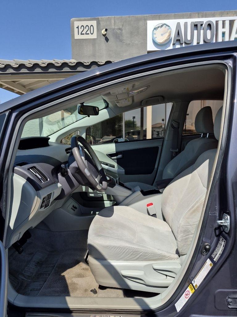 Toyota Prius  2010