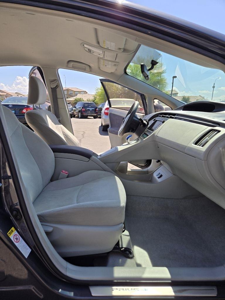 Toyota Prius  2010