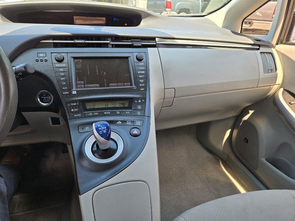 Toyota Prius  2010