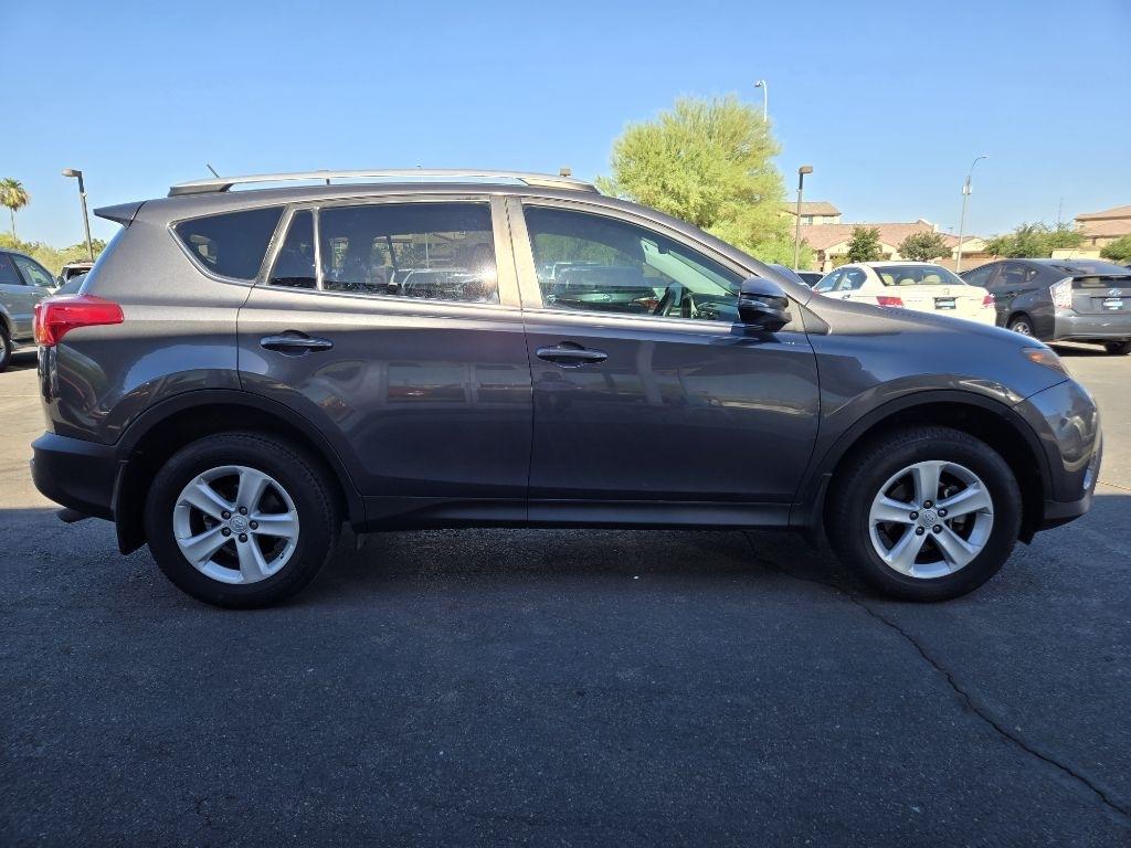 Toyota RAV4  2014