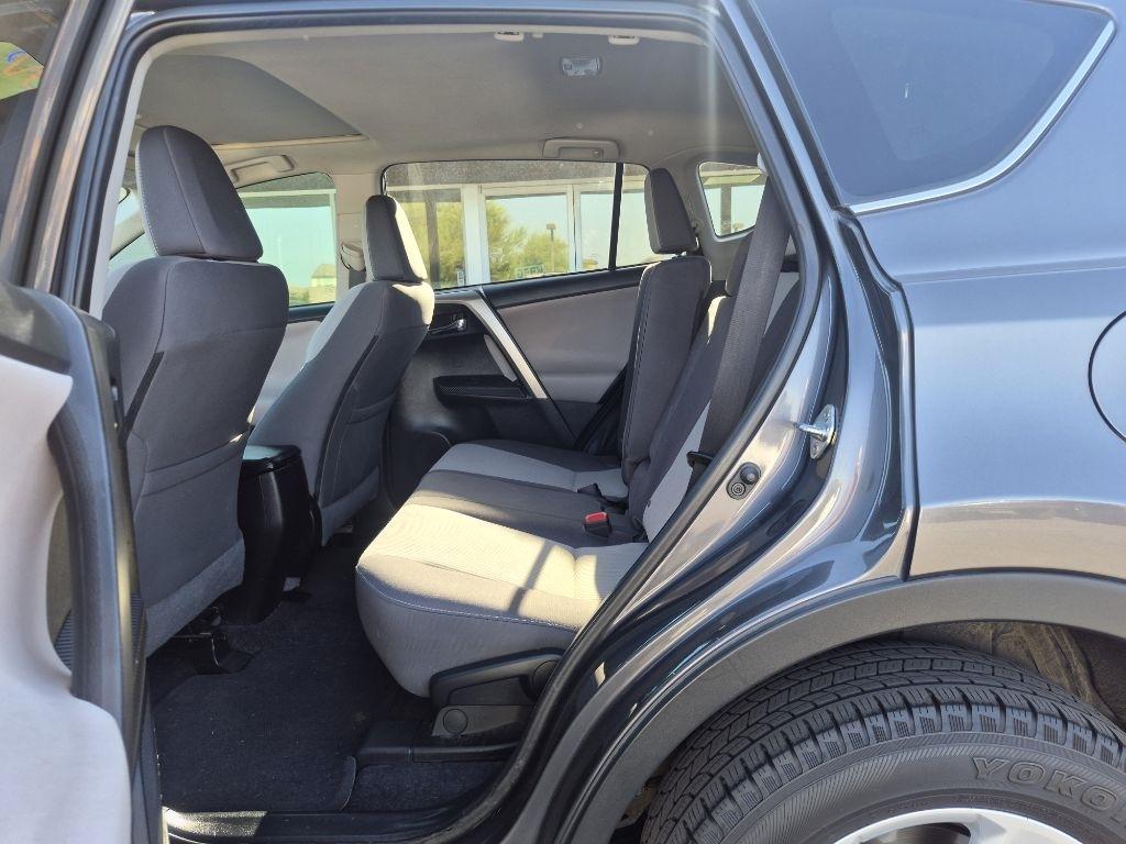 Toyota RAV4  2014
