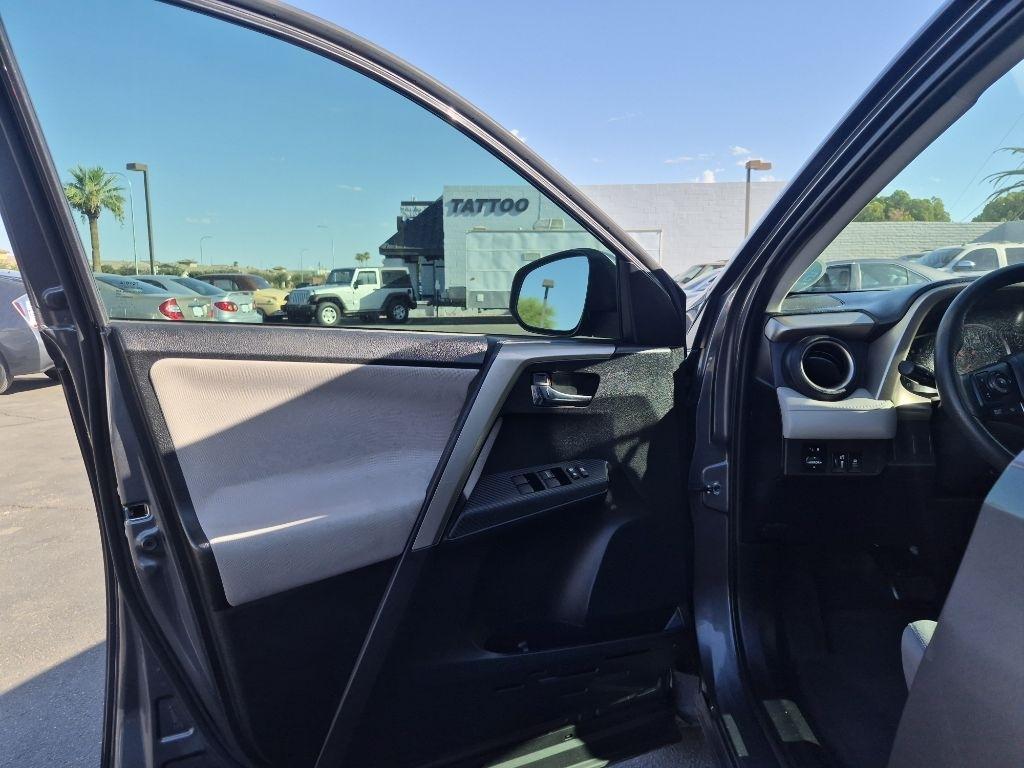 Toyota RAV4  2014