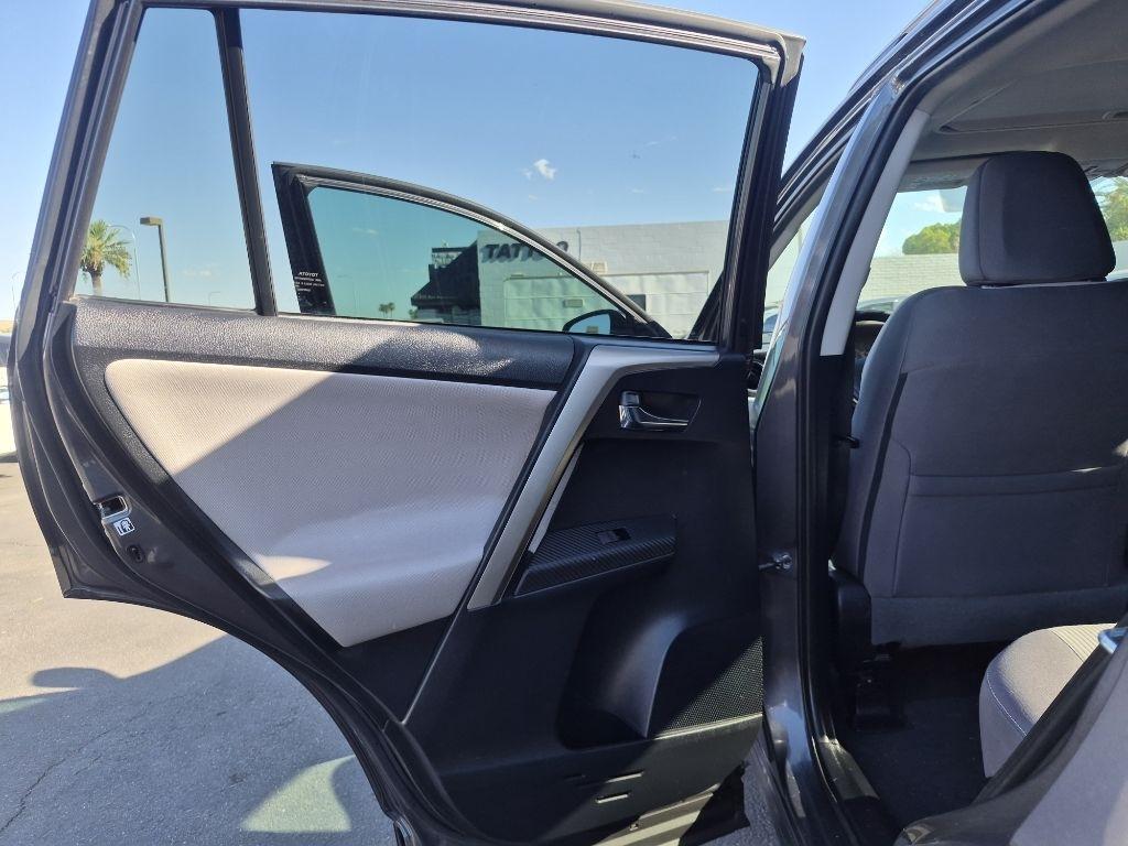 Toyota RAV4  2014