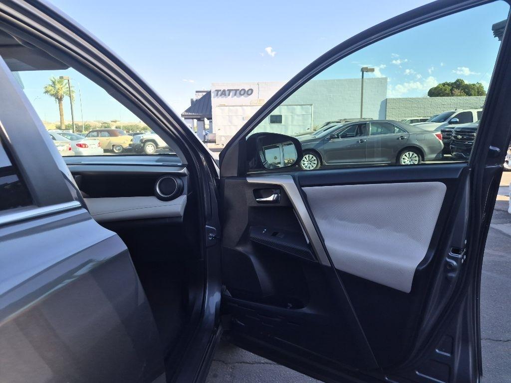 Toyota RAV4  2014
