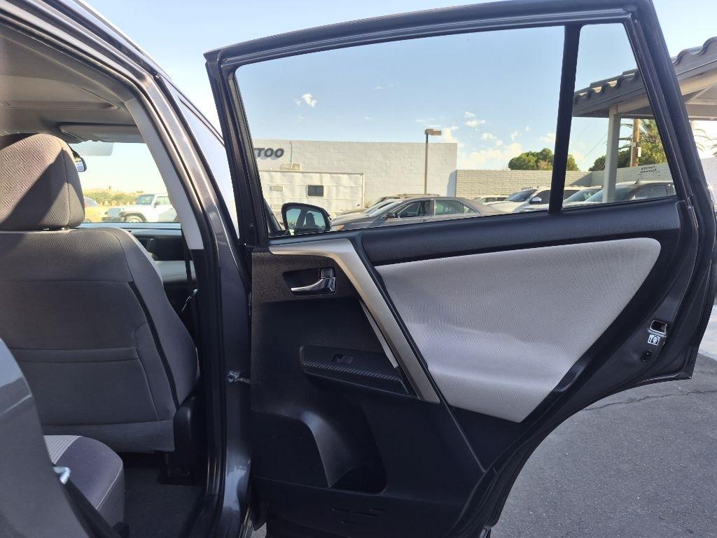 Toyota RAV4  2014