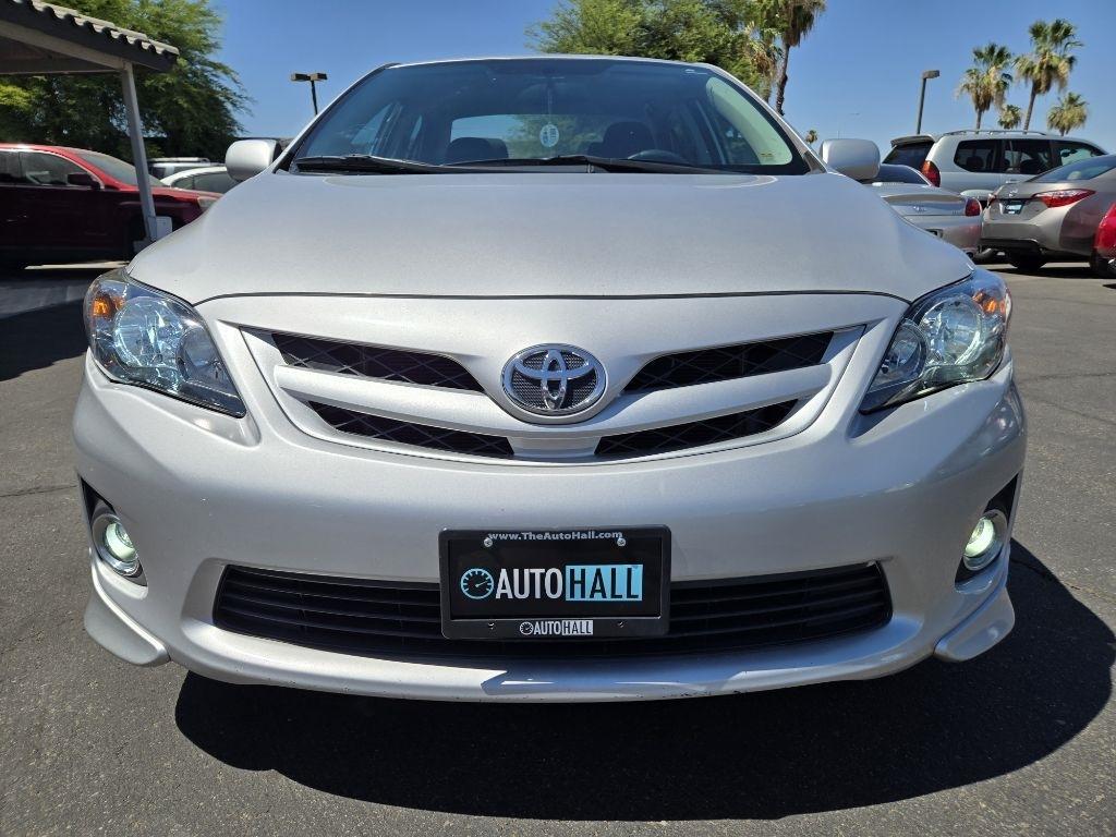 Toyota Corolla  2011