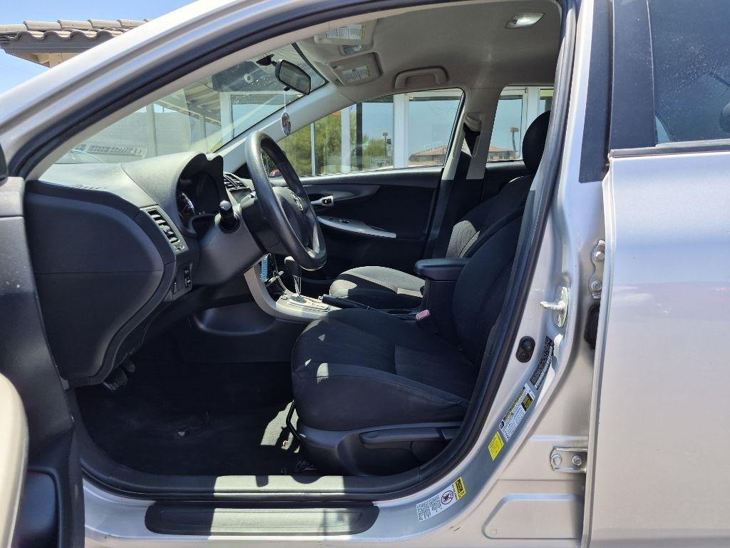 Toyota Corolla  2011