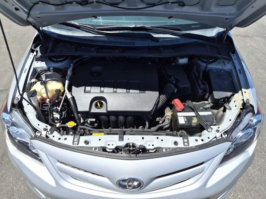 Toyota Corolla  2011