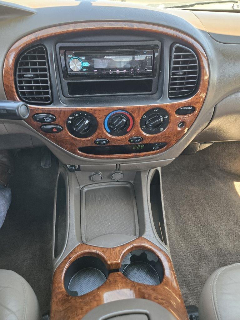 Toyota Tundra  2003