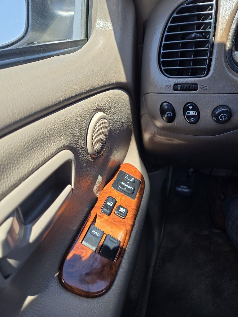 Toyota Tundra  2003