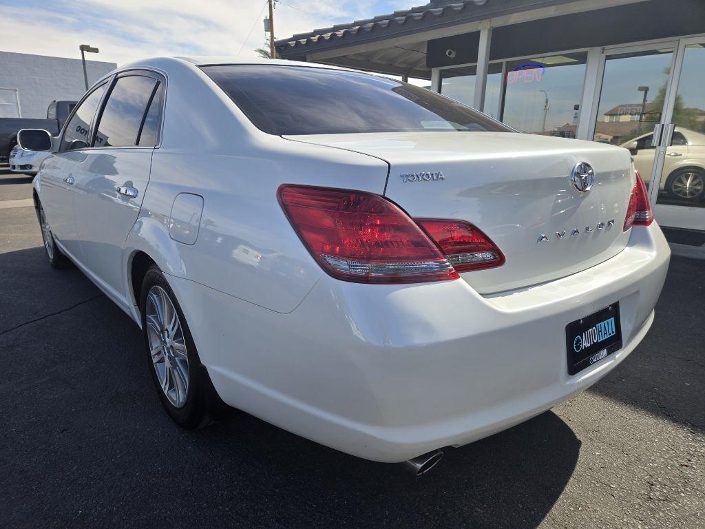 Toyota Avalon  2008