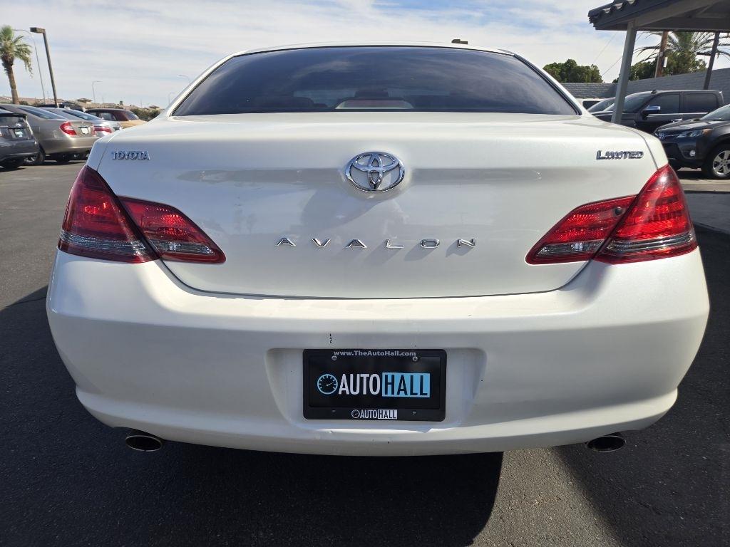 Toyota Avalon  2008