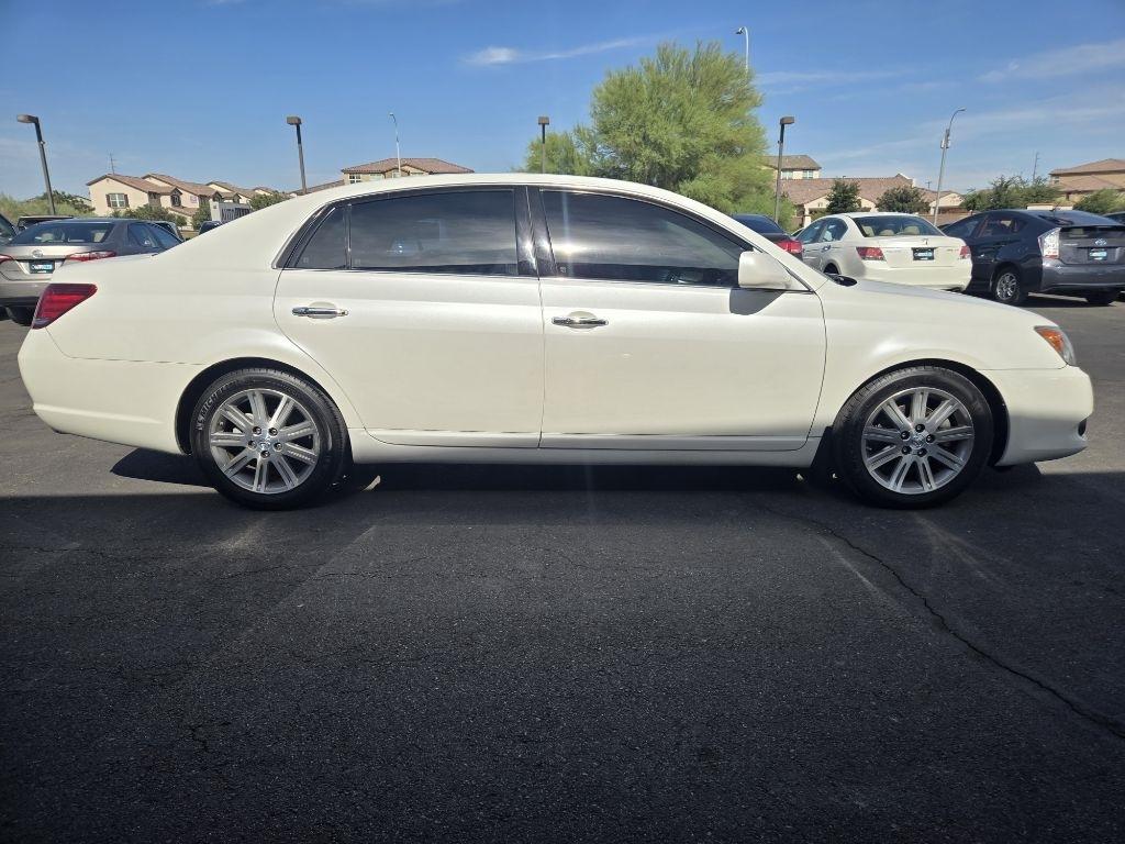 Toyota Avalon  2008
