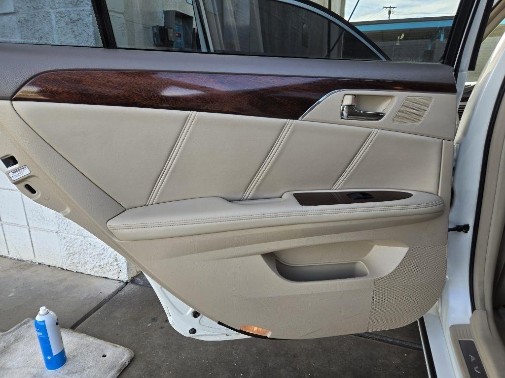 Toyota Avalon  2008