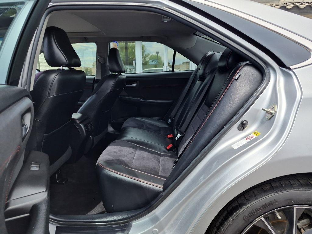Toyota Camry  2015