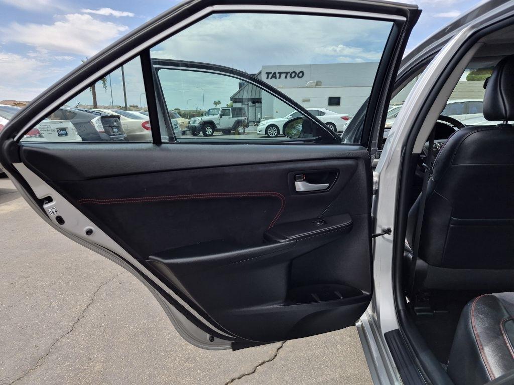 Toyota Camry  2015