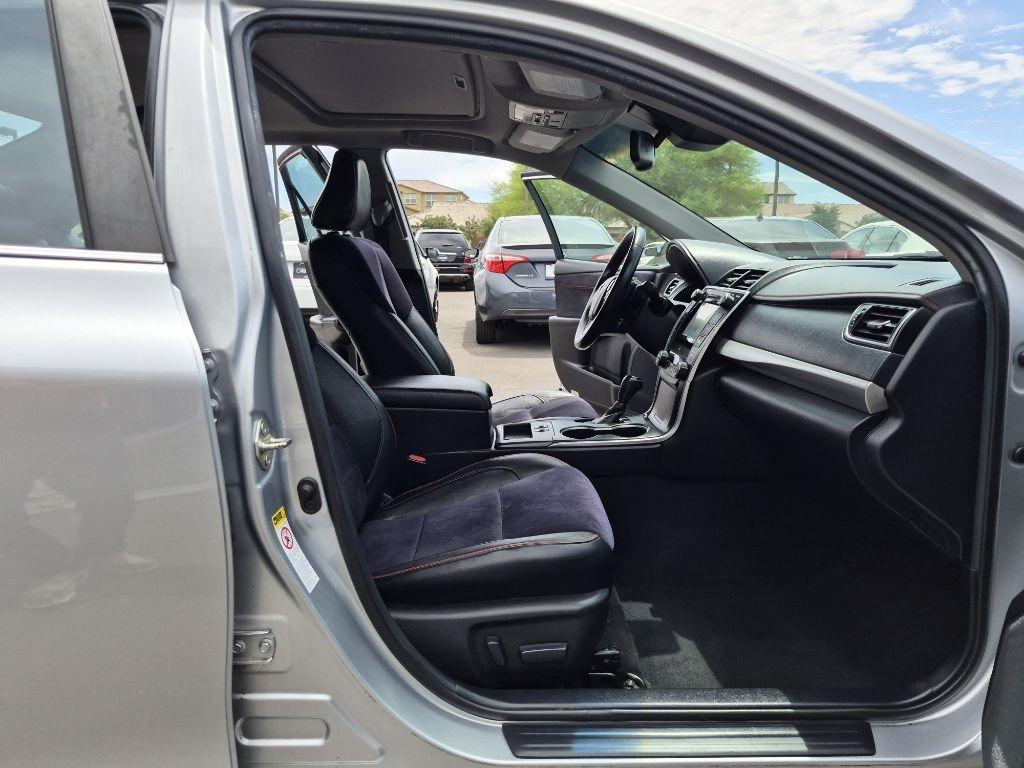 Toyota Camry  2015