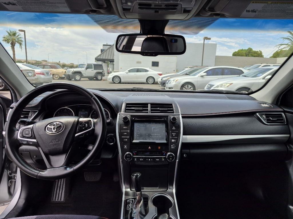 Toyota Camry  2015
