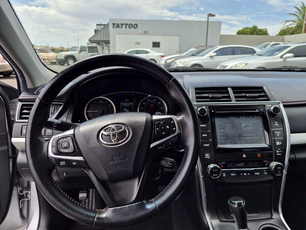 Toyota Camry  2015